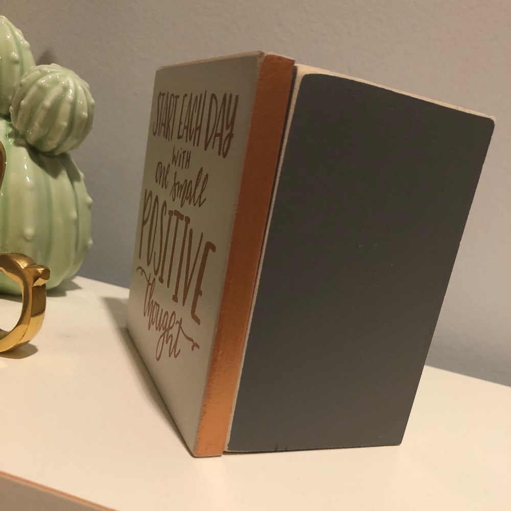Classic Motivating “Positive Thought” Mini-Box - Picture 2 of 3